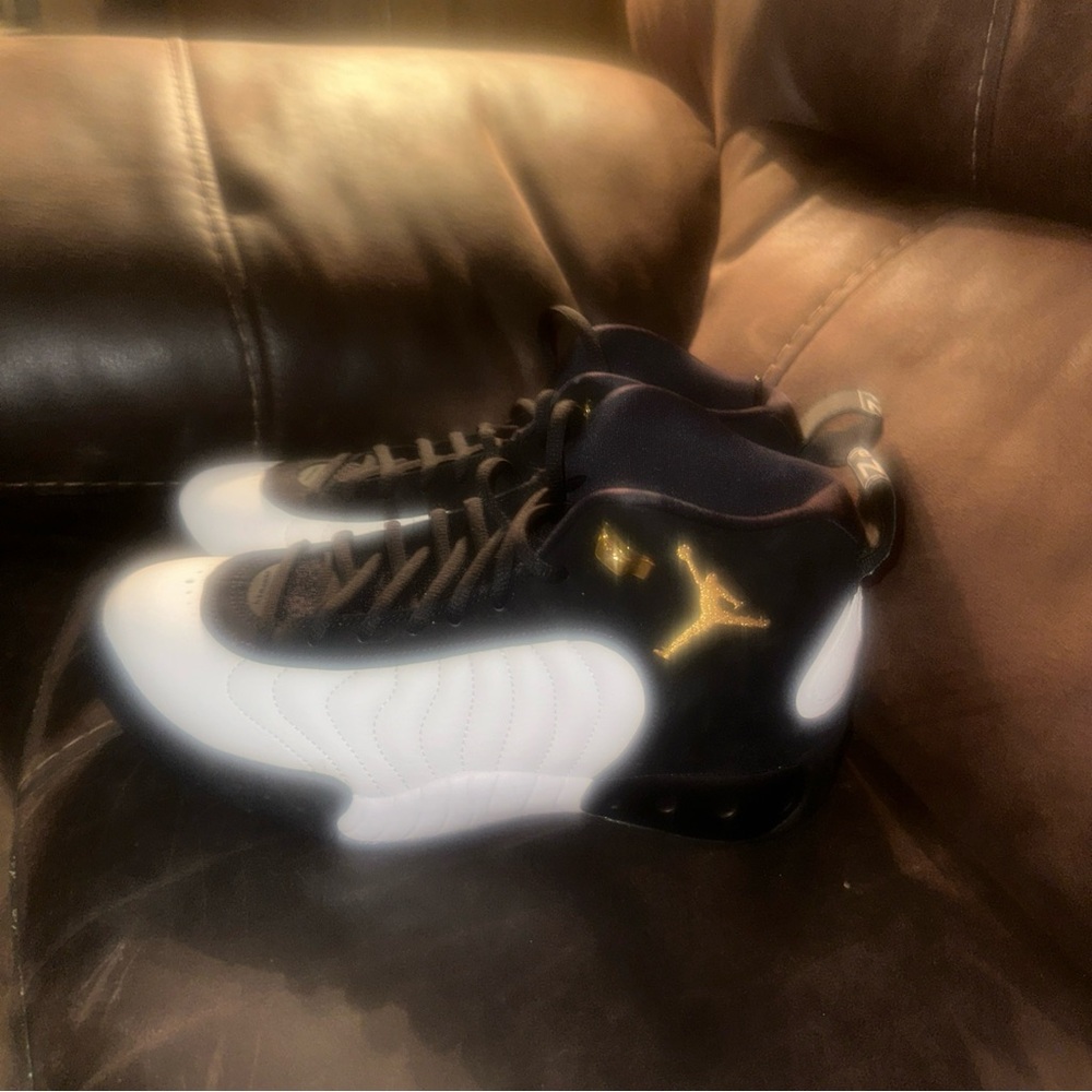 Jordan Athletic Shoes Black White Gold
